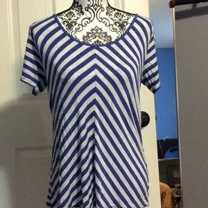 LuLaRoe Classic Tee striped top Medium
